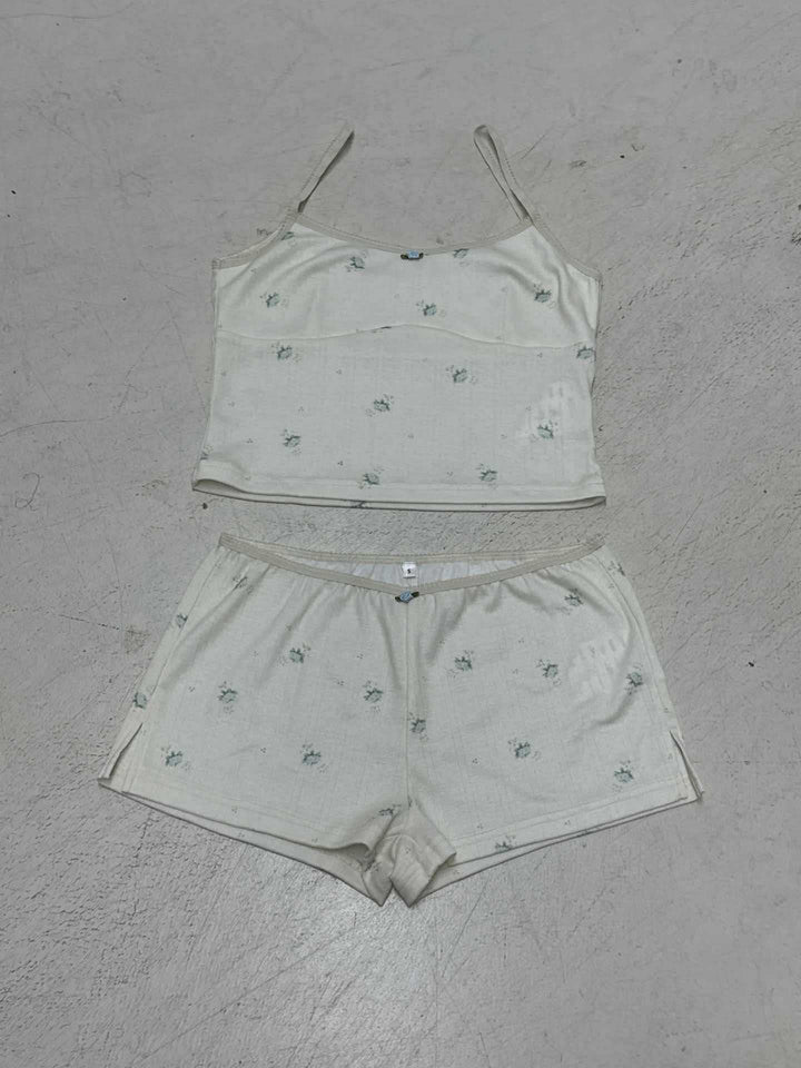 Dame pyjamasæt med delikate blomsterprint Skovae