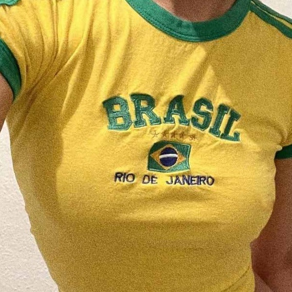 Dame Sporty T-shirt med Brasil-motiv og sporty snit Skovae