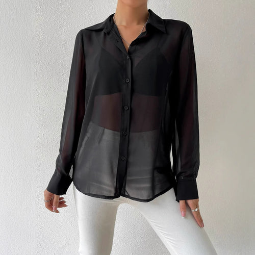 Dame afslappet transparent bluse med knaplukning og manchetter Stilla
