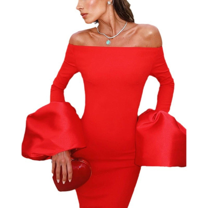 Damer Elegant Off-Shoulder Kjole med volumniøse ærmer og tætsiddende snit Stilla