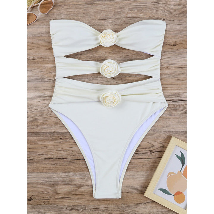 Dame Cut-Out Eintpiece Badedragt med blomsterdetalje Skovae