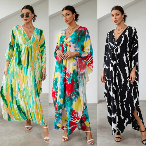 Dame Strandkaftan med elegant V-udskæring og farverigt mønster Stilla