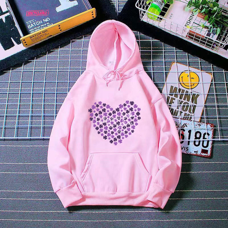 Kvinders hoodie med blomsterhjerte design Skovae