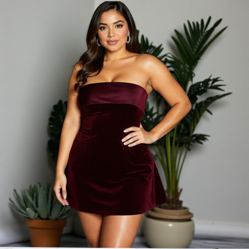 Dame Bandeau Minikjole med plissering og elegant snit Skovae