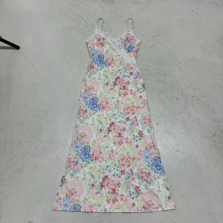 Dame Maxikjole med romantisk blomsterprint og delikat blonder Skovae