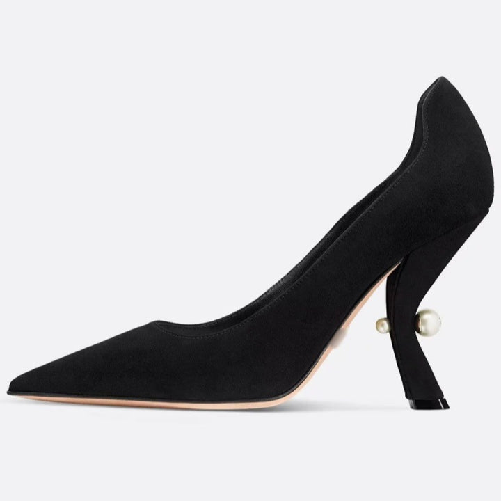 Dame pumps med spids tå og kunstnerisk perleaccent Stilla