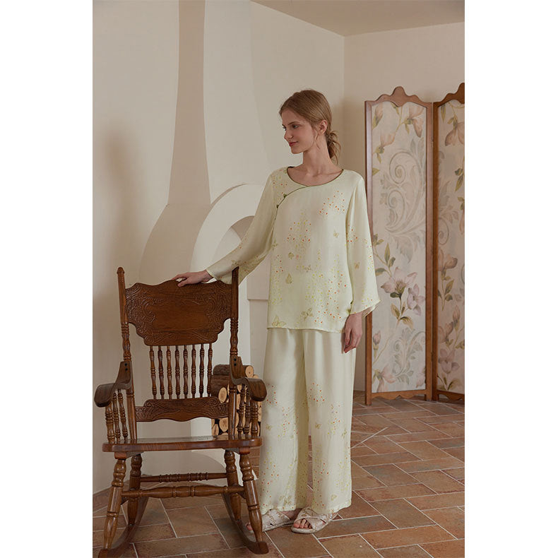 Dame Lounge-Pyjama-Sæt med elegant blomstret design og behagelig pasform Stilla