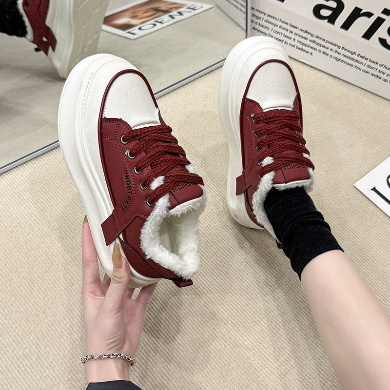 Dame behagelige sneakers med blødt for og plateau sål Stilla