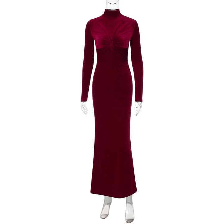 Dame Elegant Langærmet Kjole i luksuriøs Samt med høj Krave og figurskøn Design Stilla