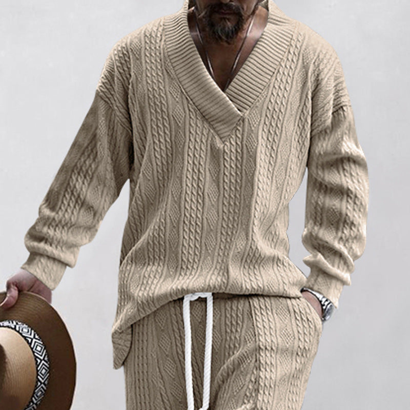 Herre afslappet sweater med V-hals og struktureret design Stilla