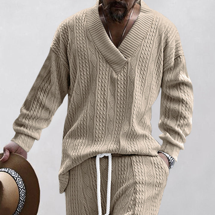 Herre afslappet sweater med V-hals og struktureret design Stilla
