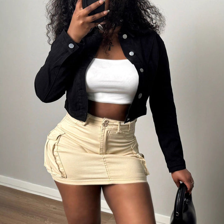 Dame moderigtige Cropped Jeansjakke med trykknapper og afslappet snit Stilla