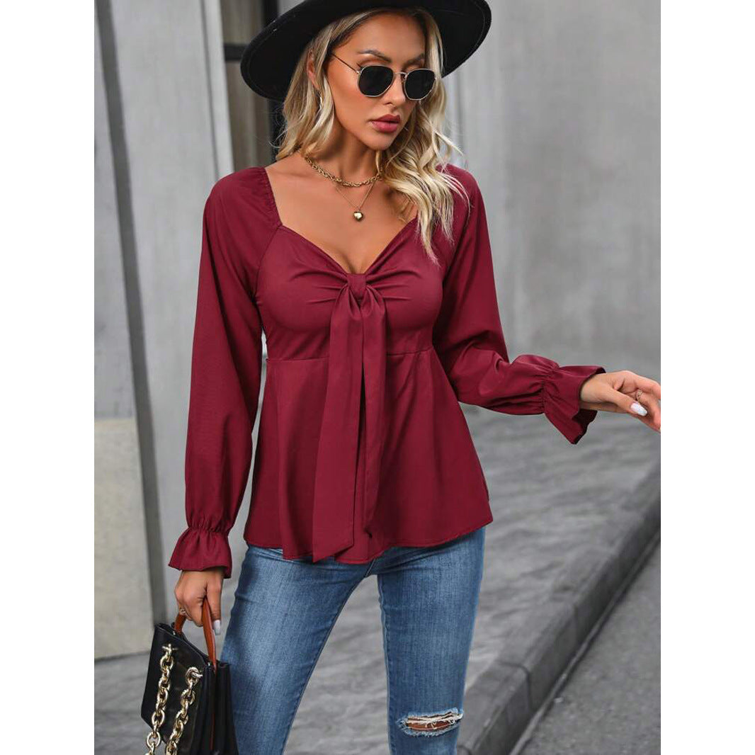 Dame Luftigt skåret bluse med slips-detail Stilla