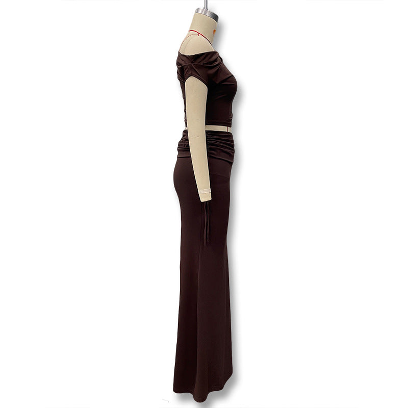 Dame Elegant og figursyet jumpsuit-kjole med asymmetrisk design Skovae