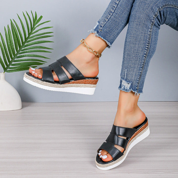 Dame Plateau-Sandaler med moderne rem-design og blød indersål Stilla
