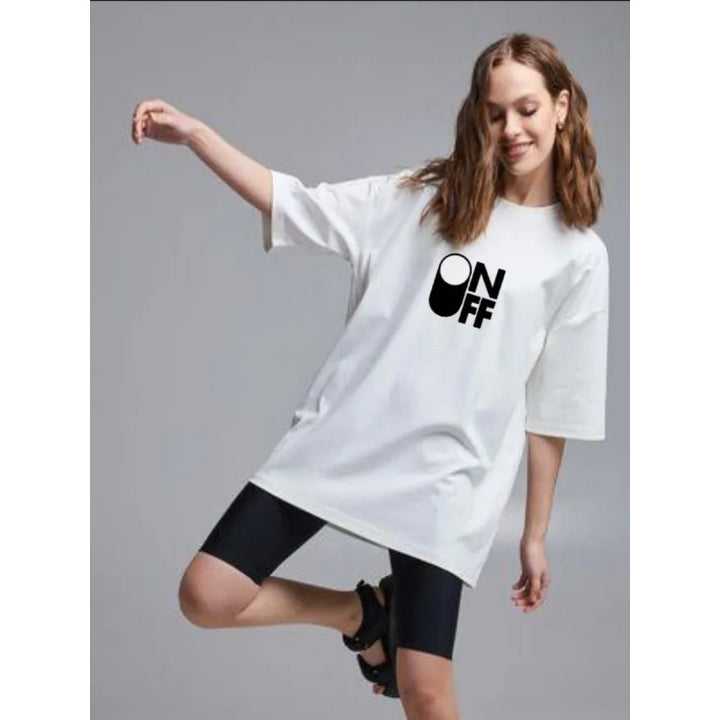 Dame T-shirt med kreativ grafiktryk og afslappet oversized skæring Stilla