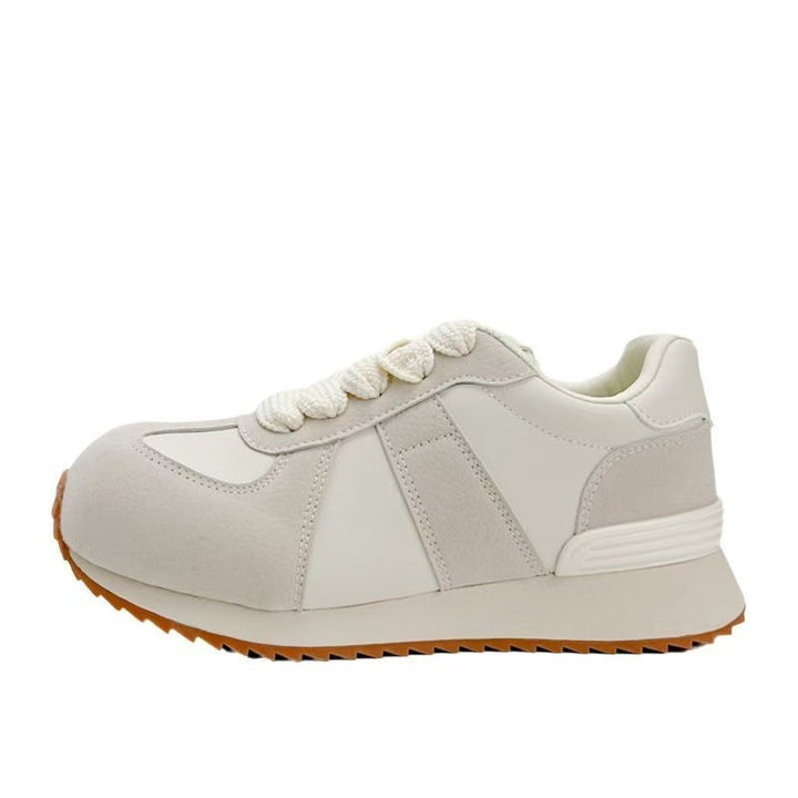 Dame Sporty Sneakers i elegant design med åndbart materiale og komfortabel sål Stilla