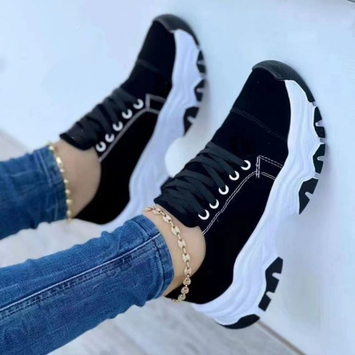 Dame Sporty Sneakers med innovativ dæmpningsteknologi og skridsikker sål Stilla