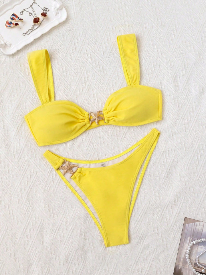 Dame Bikini-sæt med dekorativ lukning og brede stropper Stilla
