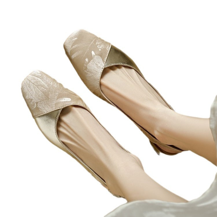 Dame elegante flade slippers med kvadratisk tåform og bladdekorationer Stilla