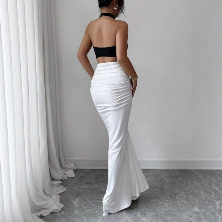 Dame Elegant, figursyet aftenkjole med kunstsilke-drapering Skovae