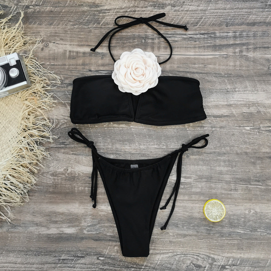 Dame Bikini-sæt med innovativt snit og blomsterdekoration Stilla