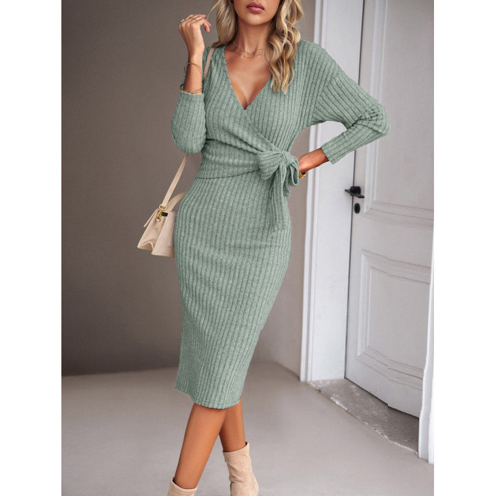 Femme Elegante Wrap Midi Kjole med Slids Stilla