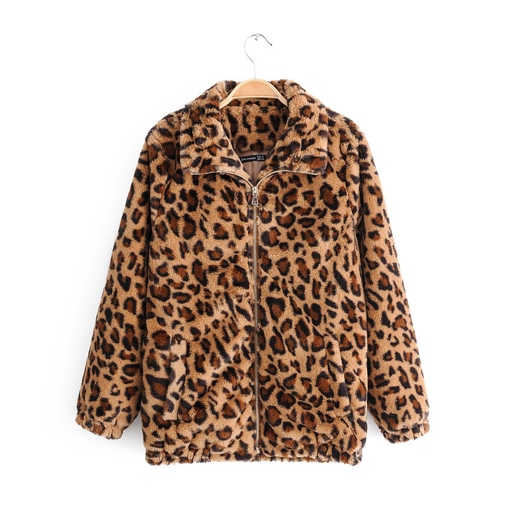 Kvinders fluffy leopardprintjakke med lynlås Stilla
