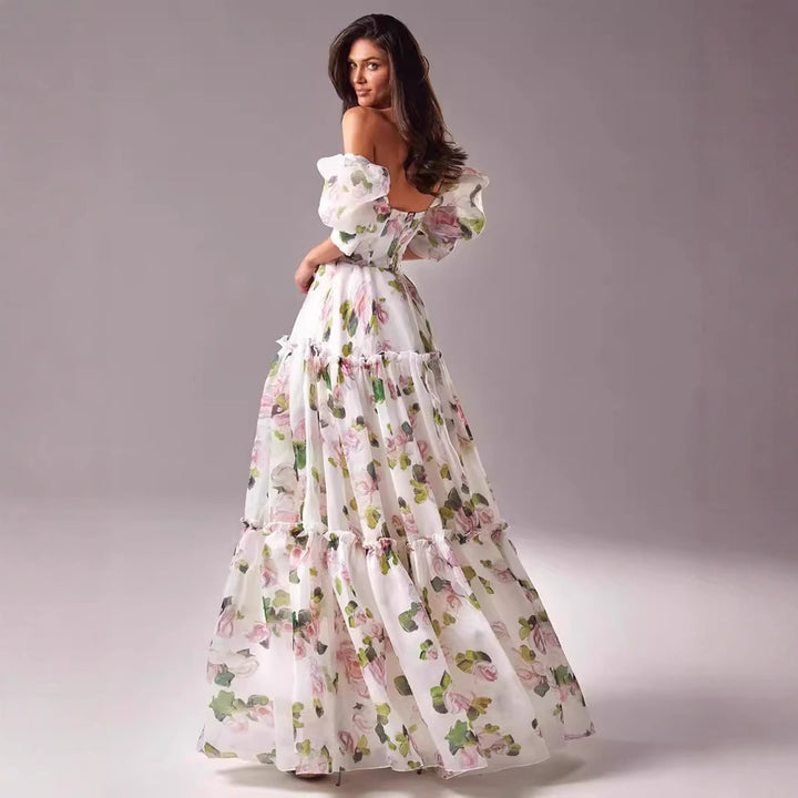 Dame Maxi-kjole med romantisk flæse-design og blomsterprint Stilla