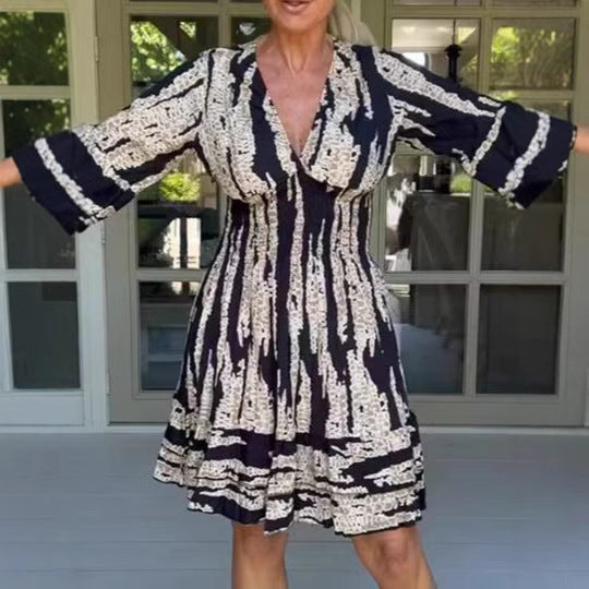 Dame Midikjole med legende mønster og elegante 3/4-ærmer Skovae