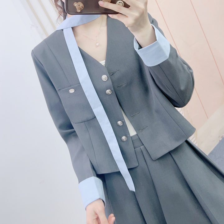 Dame To-delt Blazer-nederdel-sæt med elegante detaljer og moderne snit Stilla