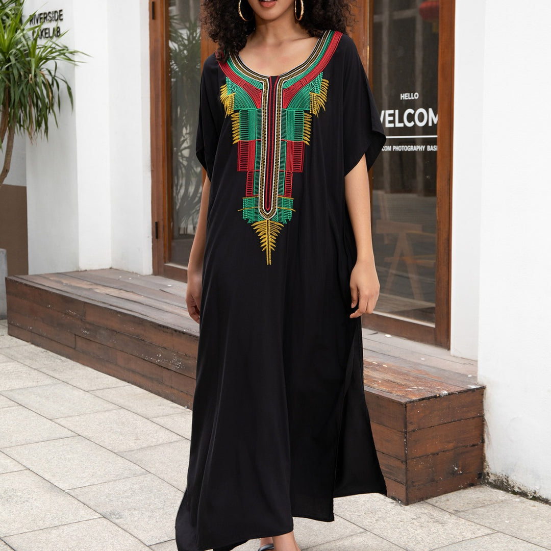 Dame Kaftan Kjole med kunstnerisk etno-mønster og flydende snit Stilla