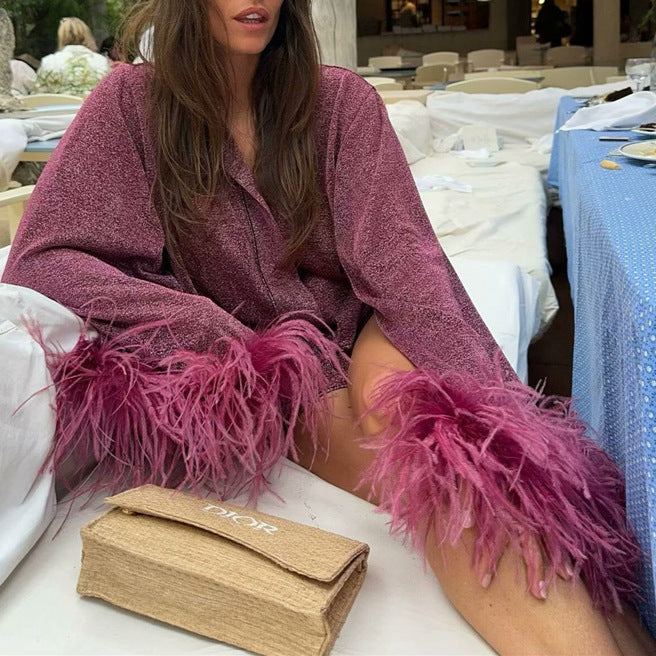Dame pyjamasæt med elegant krave og fint fjerdetalje Stilla