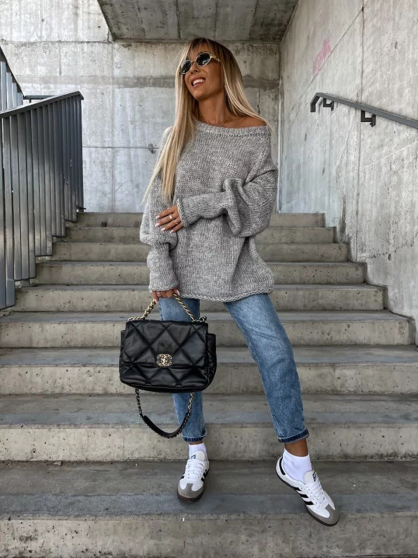 Dame afslappet striktrøje med bred pasform og Off-Shoulder design Stilla