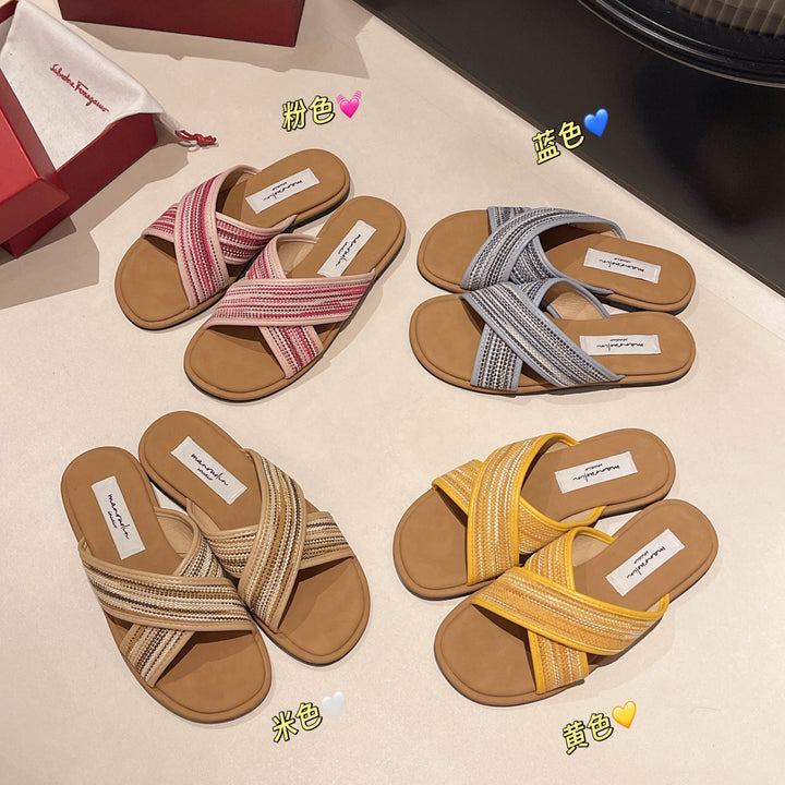 Femme Stilfulde Slip-On Remsandaler med Komfortabelt Remdesign Stilla