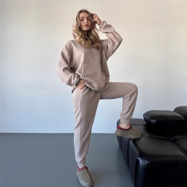 Dame Luntet Oversized Hoodie Stilla
