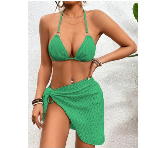 Femme Triangle Bikini Sæt med justerbart Wrap Skirt Stilla