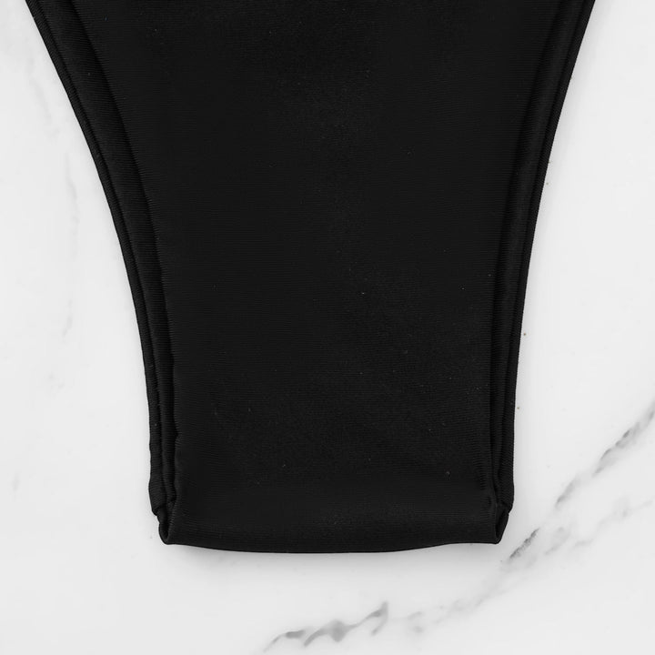 Damernes bandeau-bikini med trendy opbygning og justerbare stropper Skovae