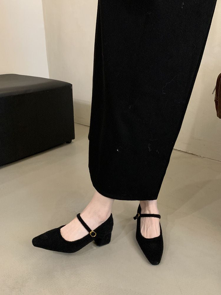 Femme Elegante Chunky Heel Pumps Stilla