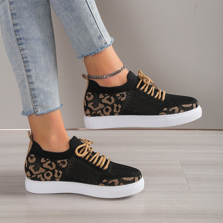 Dame Sneakers i moderne leopardmønster med åndbart stof og behagelig sål Stilla