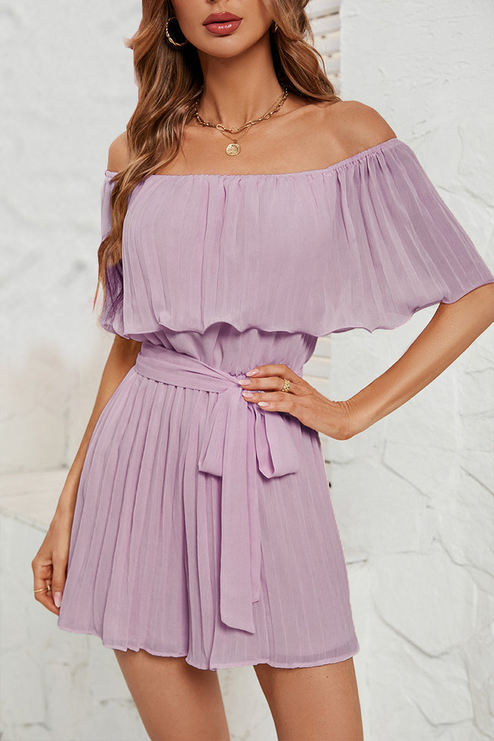 Dame Off-Shoulder Playsuit med flydende folder og figursyet bælte Stilla