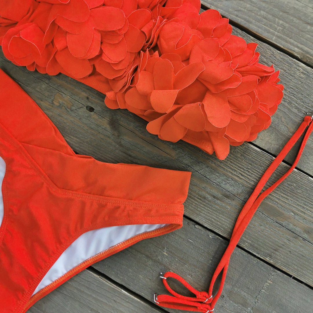 Dame Bikini-sæt med blomsterapplikationer og højtskåret underdel Stilla