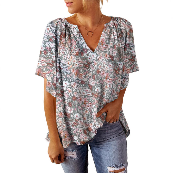 Damebluse med blomstermønster og V-hals Stilla