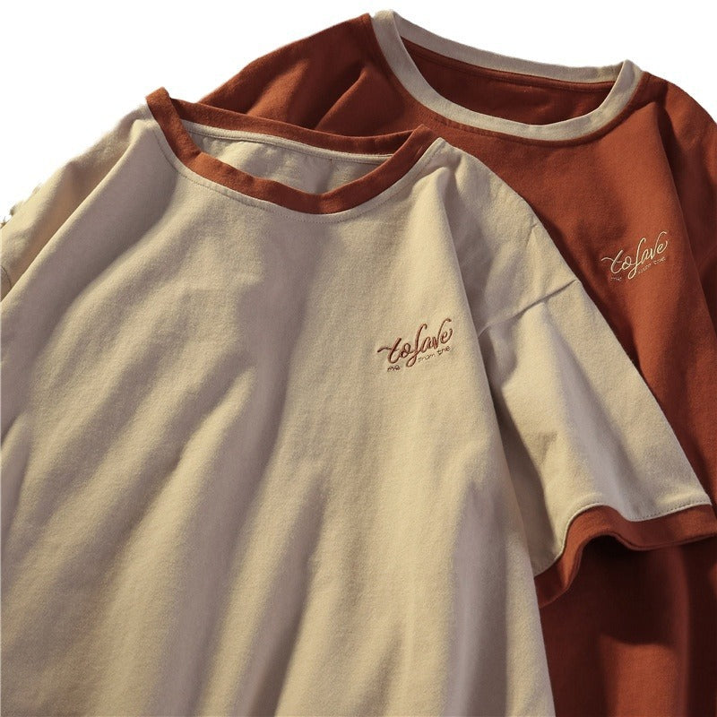 Damernes Afslappet Fit Broderet T-shirt med Kontrastsyning Stilla