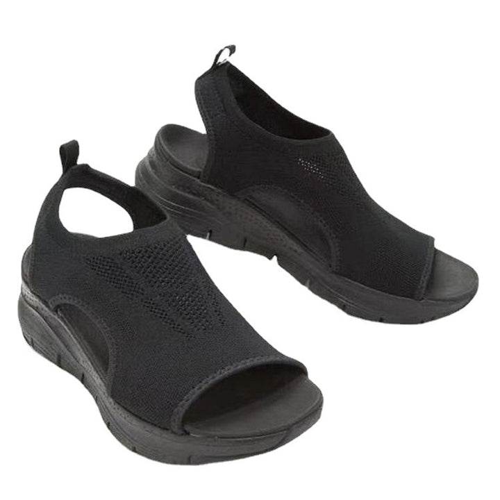 Dame sportlige sandaler med luftig strikket overflade og skridsikker sål Stilla