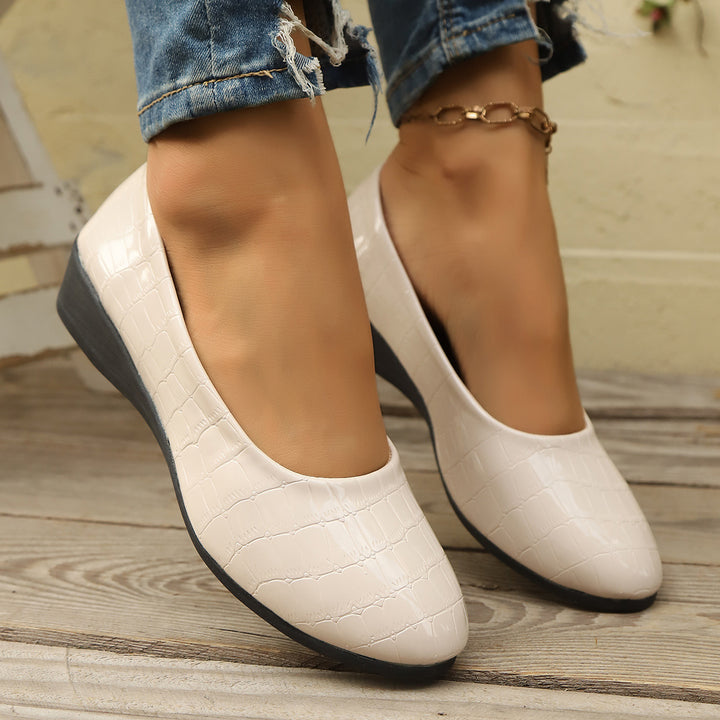 Dame Elegante Ballerinas med moderne krokodilleskinds-mønster og behageligt fodseng Stilla