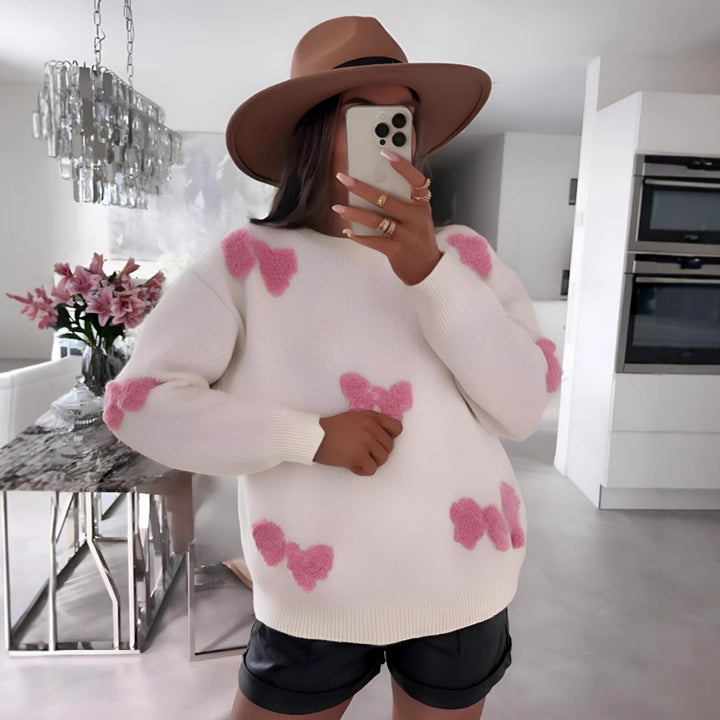 Kvindernes strikket sweater med legesyg hjerte-design og afslappet snit Stilla