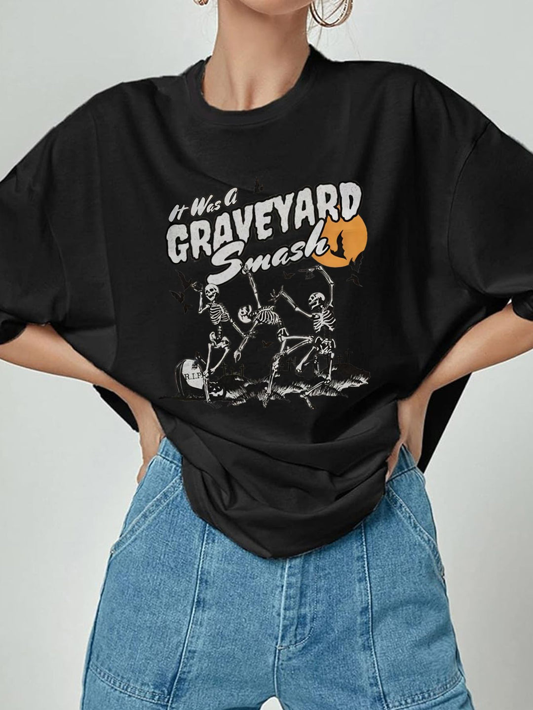 Dame T-shirt med kunstnerisk skeletmotiv og unikt tryk Skovae
