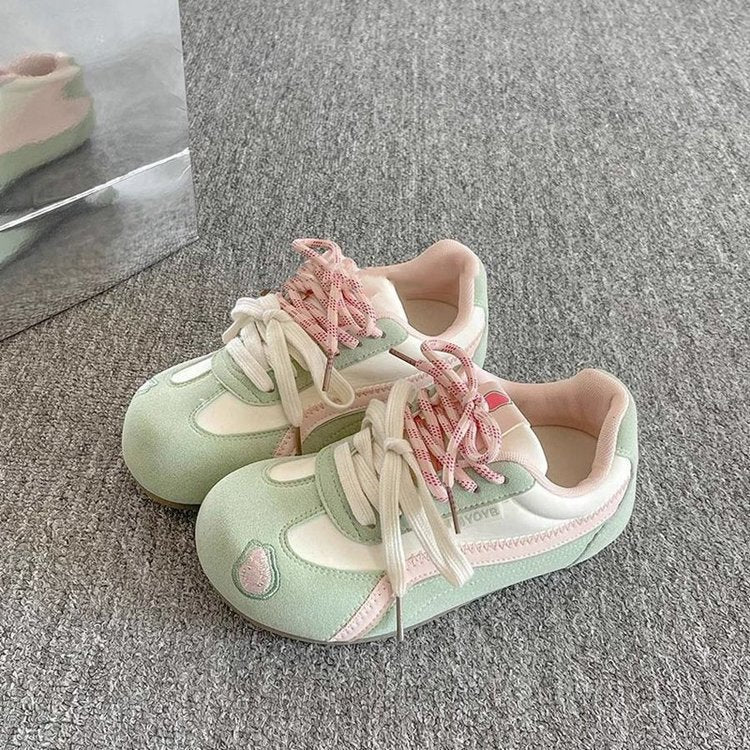 Dame Sneakers med åndbart overmateriale og moderne design Stilla