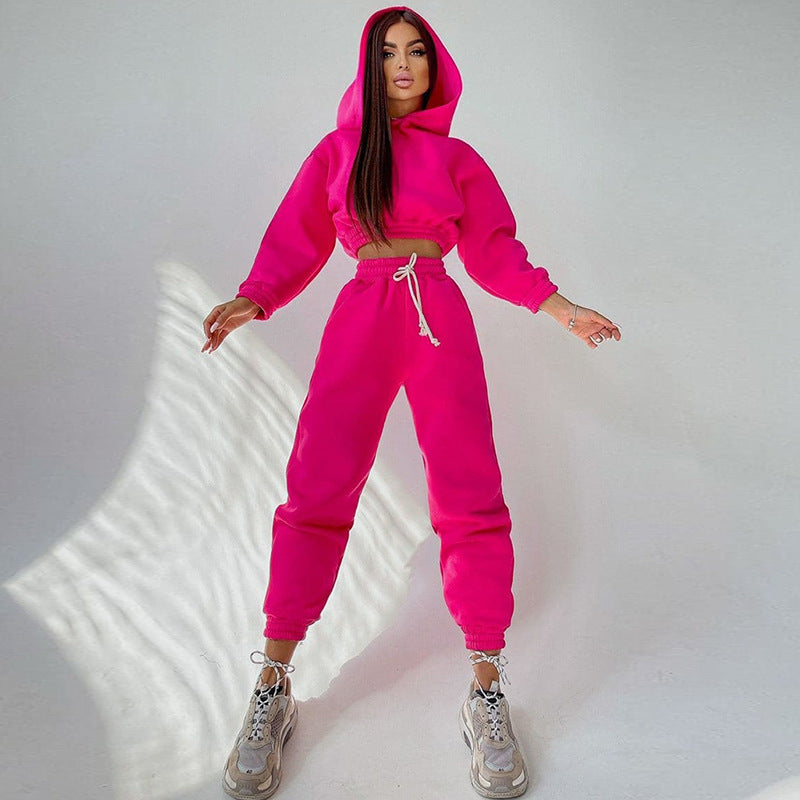Kvinders sporty cropped sweat sæt med elastisk talje og praktiske lommer Skovae
